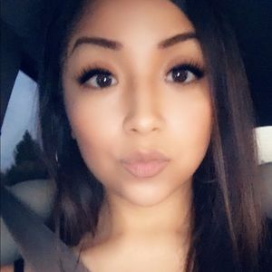 Meet your Posher, Mariela